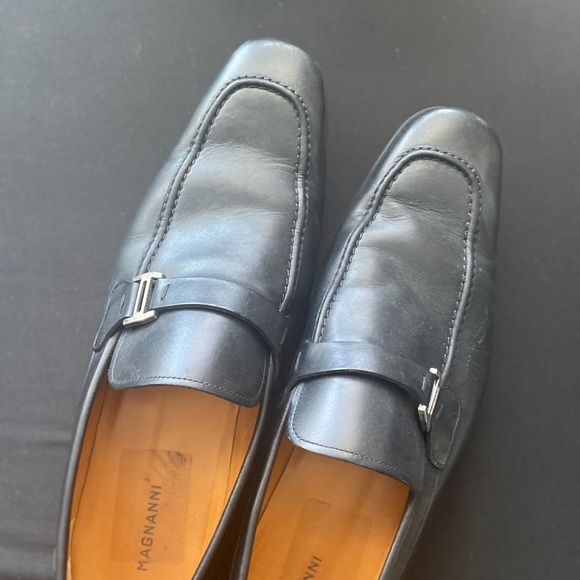 magnanni black dress shoes